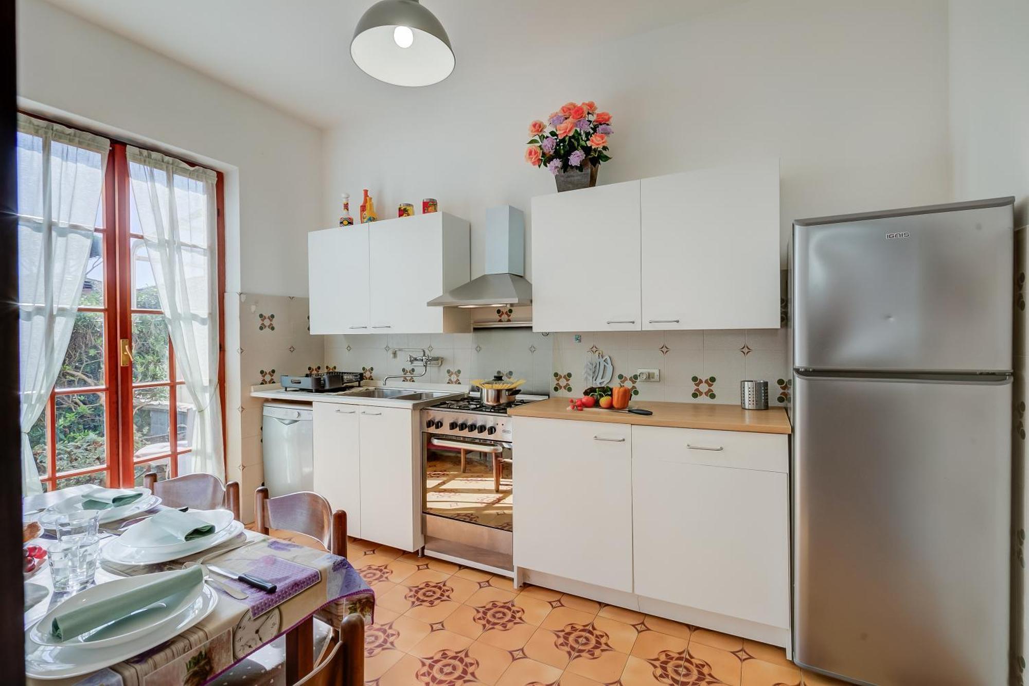 Casa Maddalena Al Mare 600M From Sea - Happy Rentals Марина ди Пиетрасанта Екстериор снимка